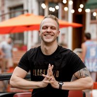 Dmitry Zakharov的照片