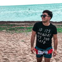 Kamran Najafov的照片