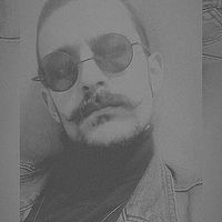 Cem Kermeyan的照片