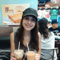 Hélène Tho的照片