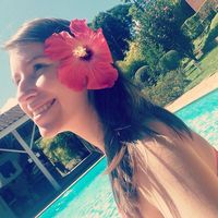 Camila de Santi Louzada's Photo