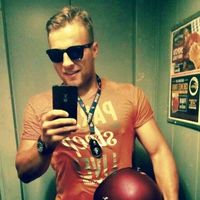 Anton Matveev的照片