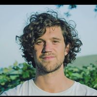 James Ollier的照片