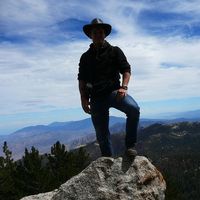 Adam Kuźniar的照片