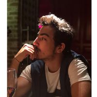 Gunes  Yagci的照片