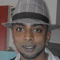 Jay Tewarie的照片