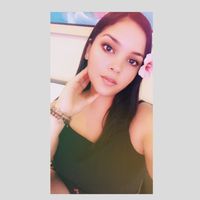 Ashley Gonzalez的照片