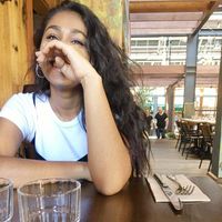 Aliyah Akbar的照片