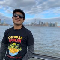 Raymond  Mora的照片