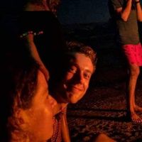 Riley Harris的照片