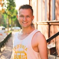 Oleg Belousov的照片