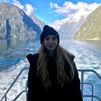 Anna Benari的照片