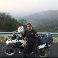 Cesar Saenz的照片