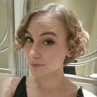 Emma Haywood的照片