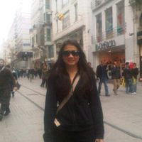 Rena  Gustriani's Photo