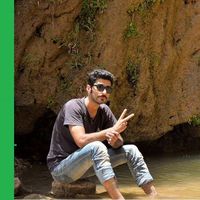 David Ahmadi的照片