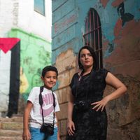 May Hussain的照片