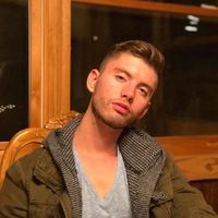 George Gabriel的照片