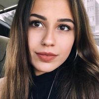 Tugba Sengul的照片