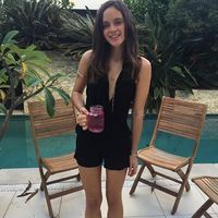 Niamh Sullivan的照片