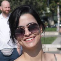 Larissa Caetano's Photo