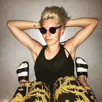 Fotos von Dzsindzserina Gin