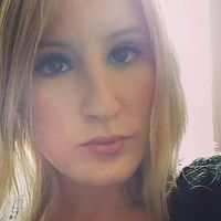 emilie guillaumet的照片