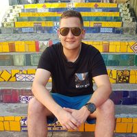 Santiago Gutierrez的照片