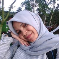 Fotos von Risa Adriasa