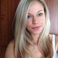 Adela Navratilova的照片