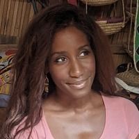 Bee Omsie W的照片