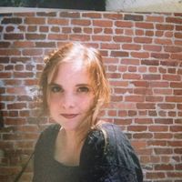 Elizabeth Stone的照片