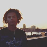 Rhys Warren的照片