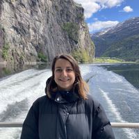 Julie Tenaud的照片