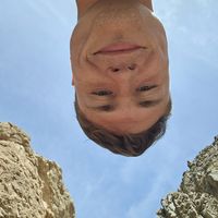 charles larson的照片