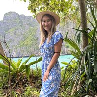 Akmaral Tastanbekova's Photo