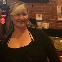 Jennifer Mills的照片