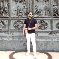 Ayush Sharma's Photo