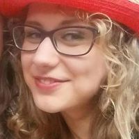 Karolina Danecka的照片