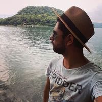 Luis Monrroy的照片