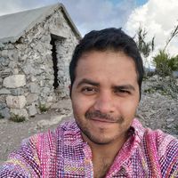 Israel Mucsi的照片