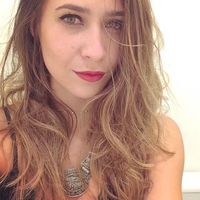 Tainah Fernandes's Photo