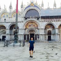 Danni Around the World's Photo