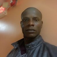 Henry Obowho的照片