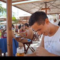 Manu Guevara的照片