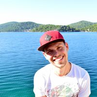 Tamás Fraňo的照片