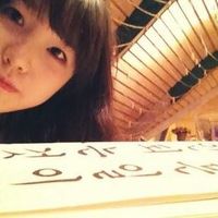 YEOBIN JUNG的照片