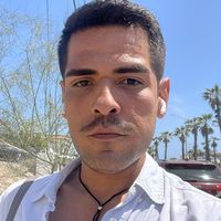 Israel Ponce的照片