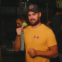 Jason Larter's Photo