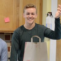 Gabriel Kardia的照片